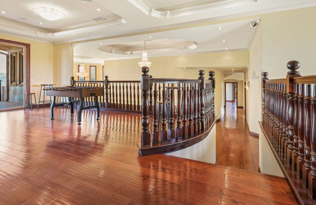 Step into the luxury at this palatial venue in the hills of San Diego.