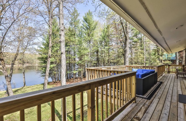 Stepaway Vacation Rentals- Skipping Stone