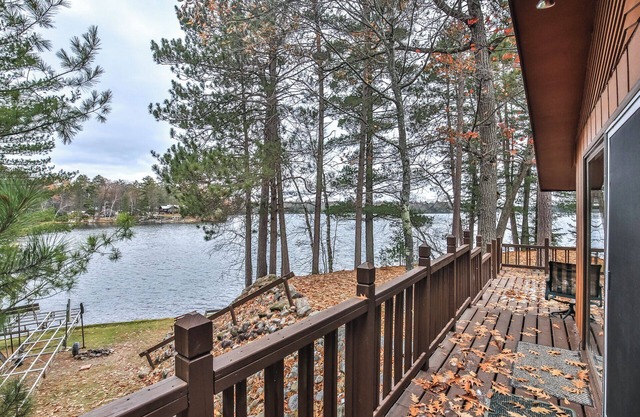 Stepaway Vacation Rentals- West Bay Getaway