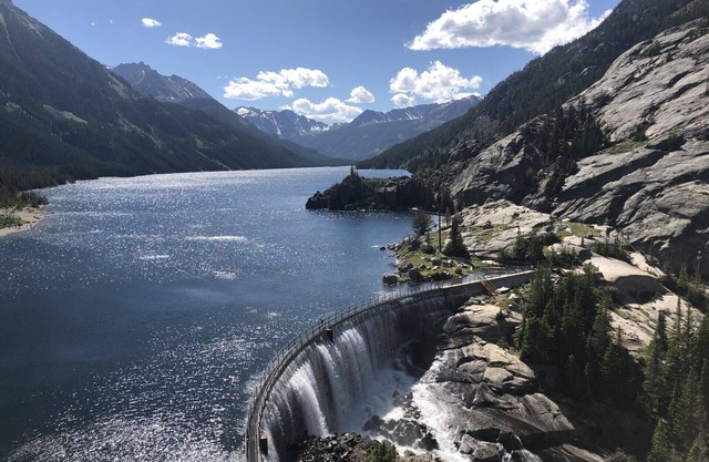 Stephanie's Cottage - cozy retreat, pet friendly