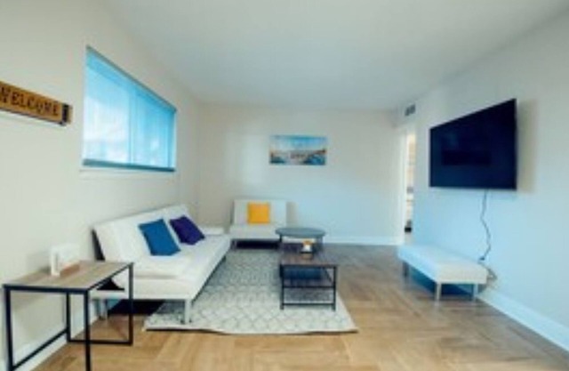 💥👣STEPS 2 BEACH🏖️ SLEEPS 4 & NEARBY GO-KART🏎