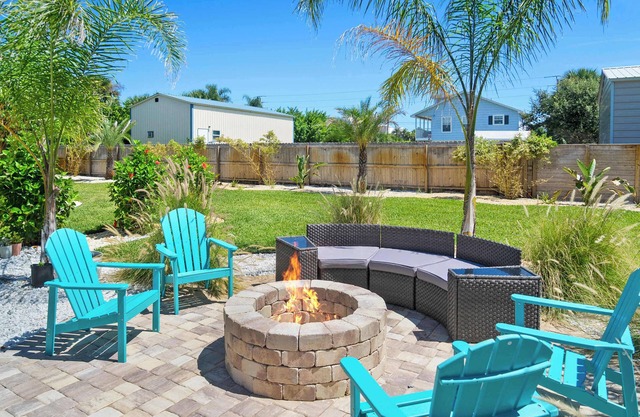 Steps to Beach, Patio, Fire Pit, Tropical Oasis