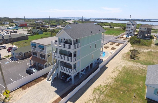 Steps to Beach*Private Heated Pool*Elevator* Jennette's Pier