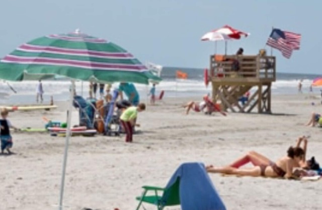 Steps to Beautiful Brigantine Beach. n1st. Floor Unit with Private Porch.