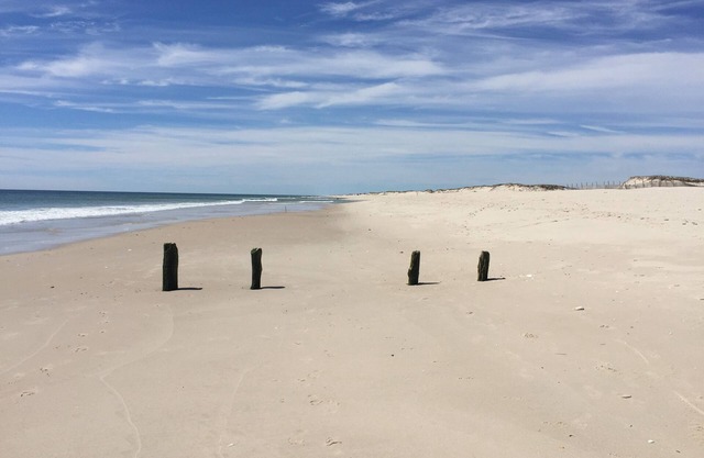 Steps to direct ocean beach access Seaside Park NJ