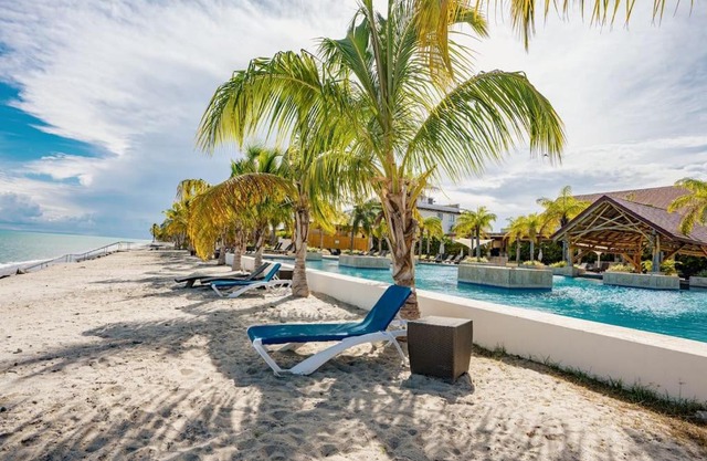 Steps to Puntarena Beach Club and Restaurants - Amazing Location - Sleeps 9