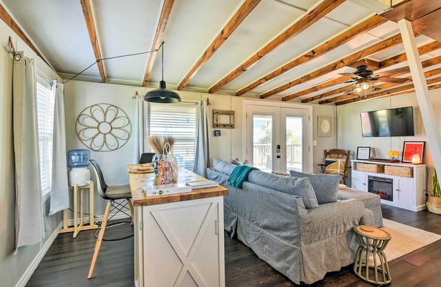 Steps to Sand: Surfside Beach Gem w/Large Yard