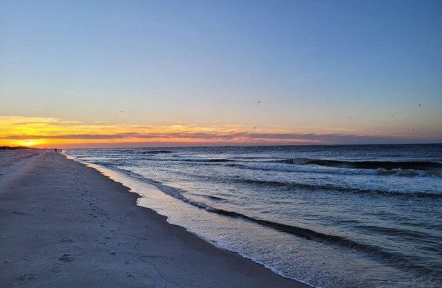 Steps to the Beach, Relax & Unwind, make memories