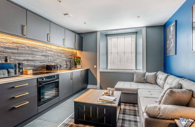 Still Brae -Tarbet - One Bedroom Apartment, Sleeps 2