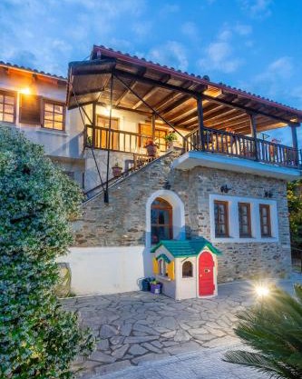 Stis Maroulas Guest House