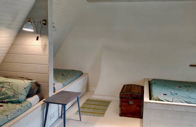 Stone Cottage with pool next to medieval villages castles -Dordogne River Valley
