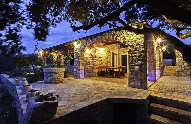 Stone House San Pelegrin-Two Bedroom Holiday Home with Terrace and Sea View
