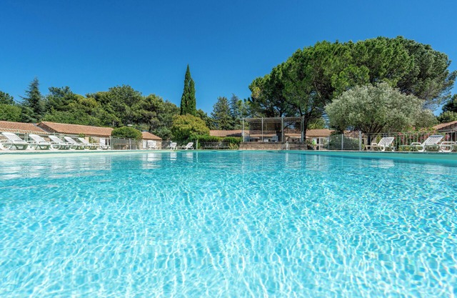 Stone mas in residence with pool