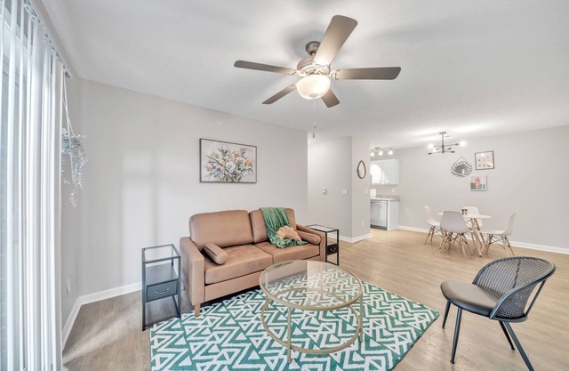 Stonecrest 713, 2Bd Apt I Free Parking I Pool