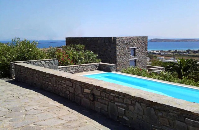 StoneHouse by the pool