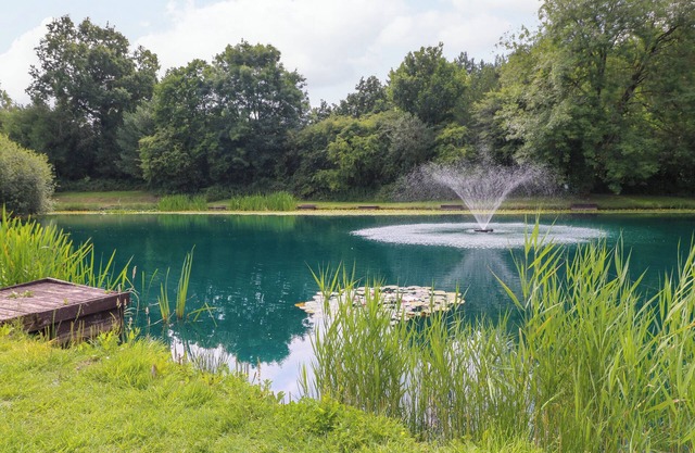 STORK LODGE, family friendly, with hot tub in Coalville