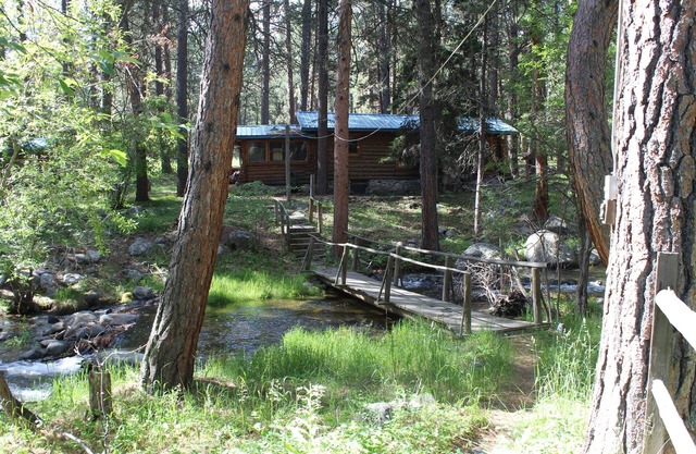 Storybook Cottage in the Heart of the Big Horn Mountains