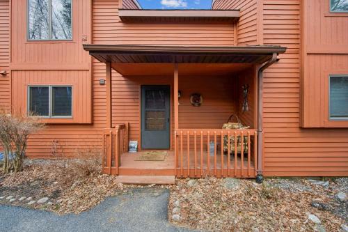 Straight Brook 5D - Adirondack-Style Townhome