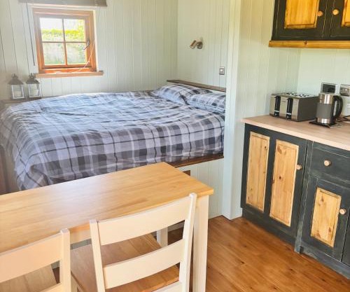 Stratford Bespoke Shepherd Hut