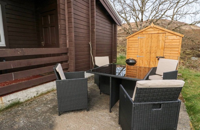 STRATHCONON, pet friendly, with a garden in Kilchoan