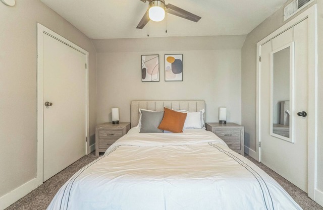Stratton 2501F I Comfy 2 Bed 2 Bath