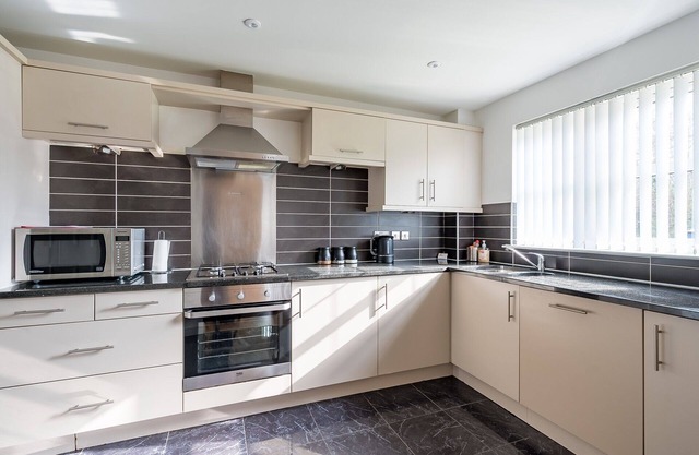 Structur Property Solutions