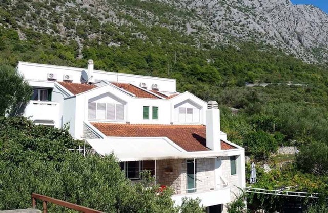 Studio 100 m from the beach