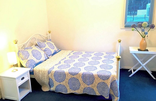 Studio Apartment Broadbeach Australia
