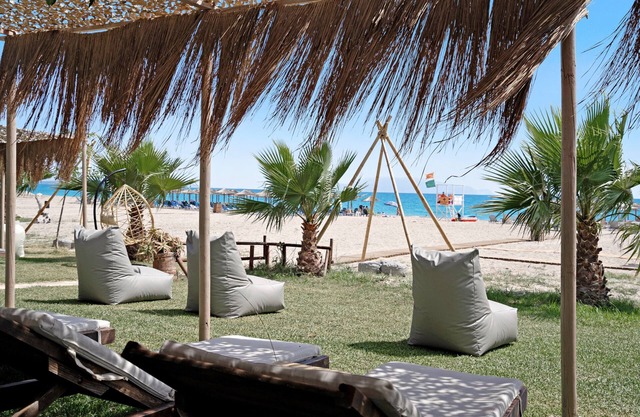 Studio Apartment 'Iguana 14' with Sea View, Wi-Fi and Air Conditioning