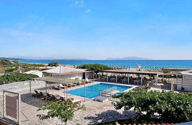 Studio Apartment 'Iguana 1' with Shared Pool, Wi-Fi and Air Conditioning