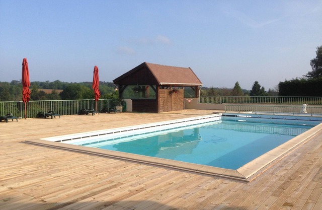 Studio Apartment 'La Résidence Du Vieux Four' with Shared Pool, Private Terrace and Shared Garden