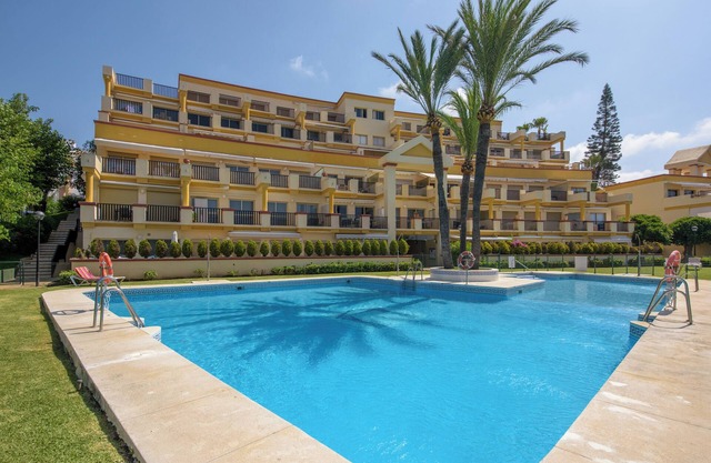 Studio Apartment 'Romana Playa 203' with Pool, Private Terrace & Wi-Fi