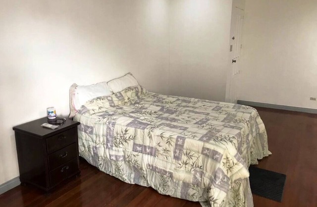 Studio Apartment with Queen Size Bed