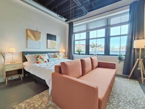 Studio Apt Near Temple Unit with Free Parking for Extended Stays