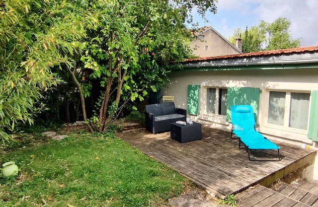 Studio Avec Terrasse et Jardin Privatif de 52m²