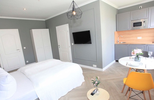 Studio B - Zollikof Aparts - Sauna & Studio Apartments