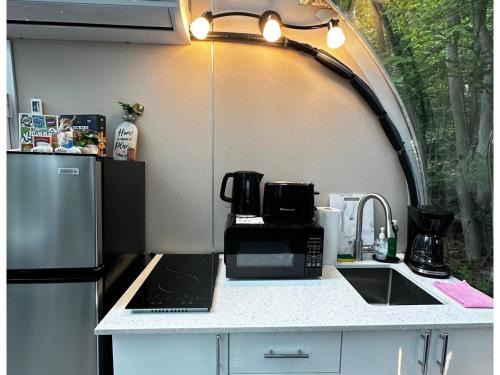 Studio Capsule House in Parry Sound #32