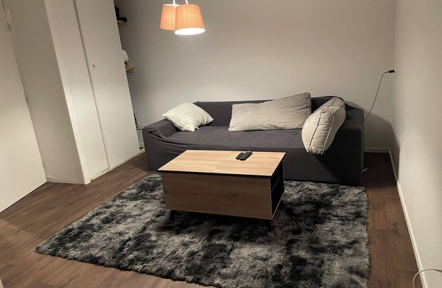 Studio close to all amenities
