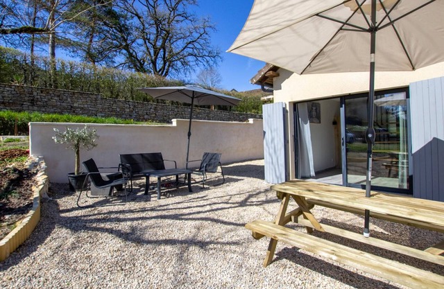 Studio Coly-Saint-Amand, studio flat, 2 persons