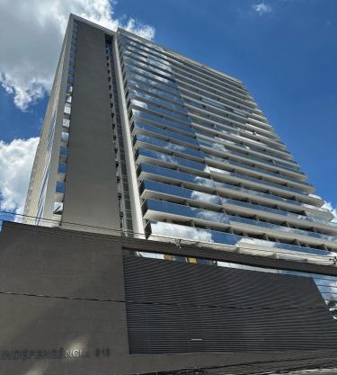 Studio com piscina e academia no Independência 915