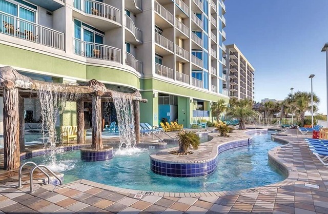 Studio Condo Boulevard Views- Tons of Fun Myrtle Beach!