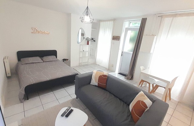 studio cosy "l'Auron" RDC-Vierzon-Wifi