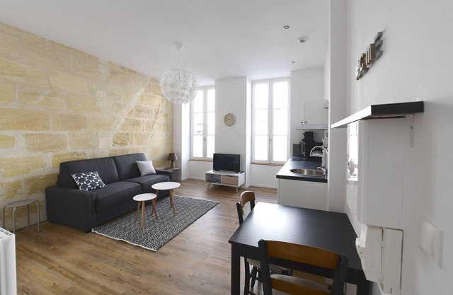 ★ STUDIO ★ COZY ★ PARKING (optional) ★ SWEETHOMEBORDEAUX