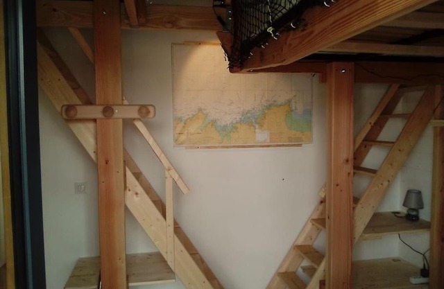 Studio dans maison bois et piscine hors-sol