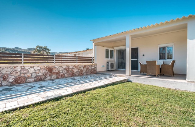 Studio 'Fanes 3' with Mountain View, Wi-Fi and Air Conditioning