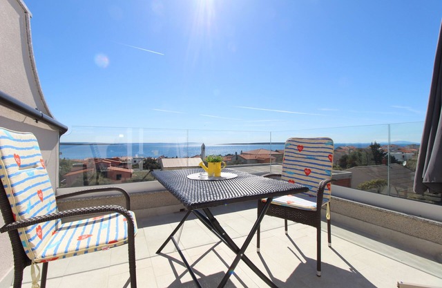 Terrace Sea Pag 