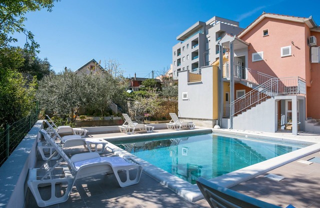Studio flat with terrace Split (AS-21026-a)