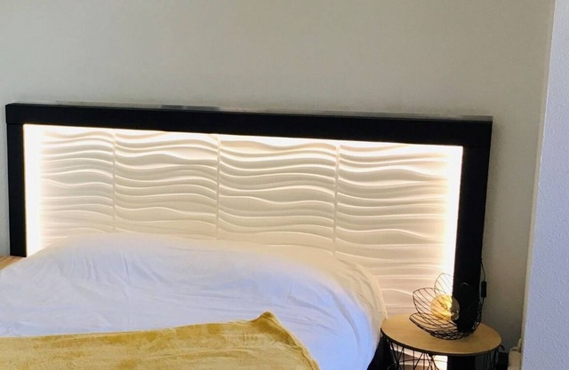 STUDIO I - HEATED POOL, PARKING AND FREE WIFI