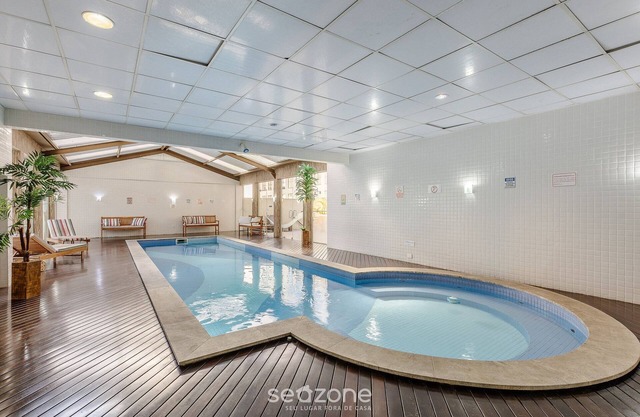 Studio in Condominium With Pool and Gym Nwc1510