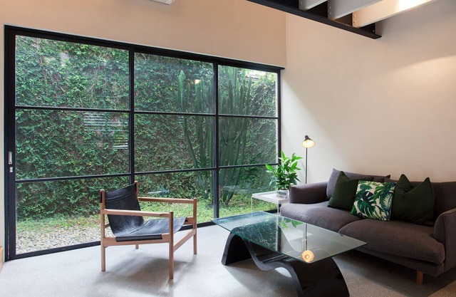 Studio Modern, Pyrmont Isyd